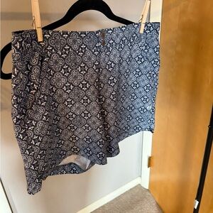 Floral Patterned Women's Shorts